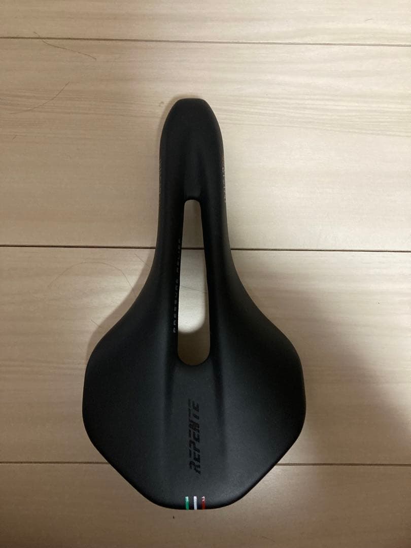 レペンテREPENTE QUASAR2.0 Crmy NJS 185g 軽量