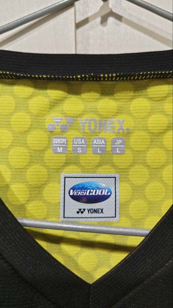 【新古品】ヨネックス バドミントン ノースリーブ STBP1019 プロモデル