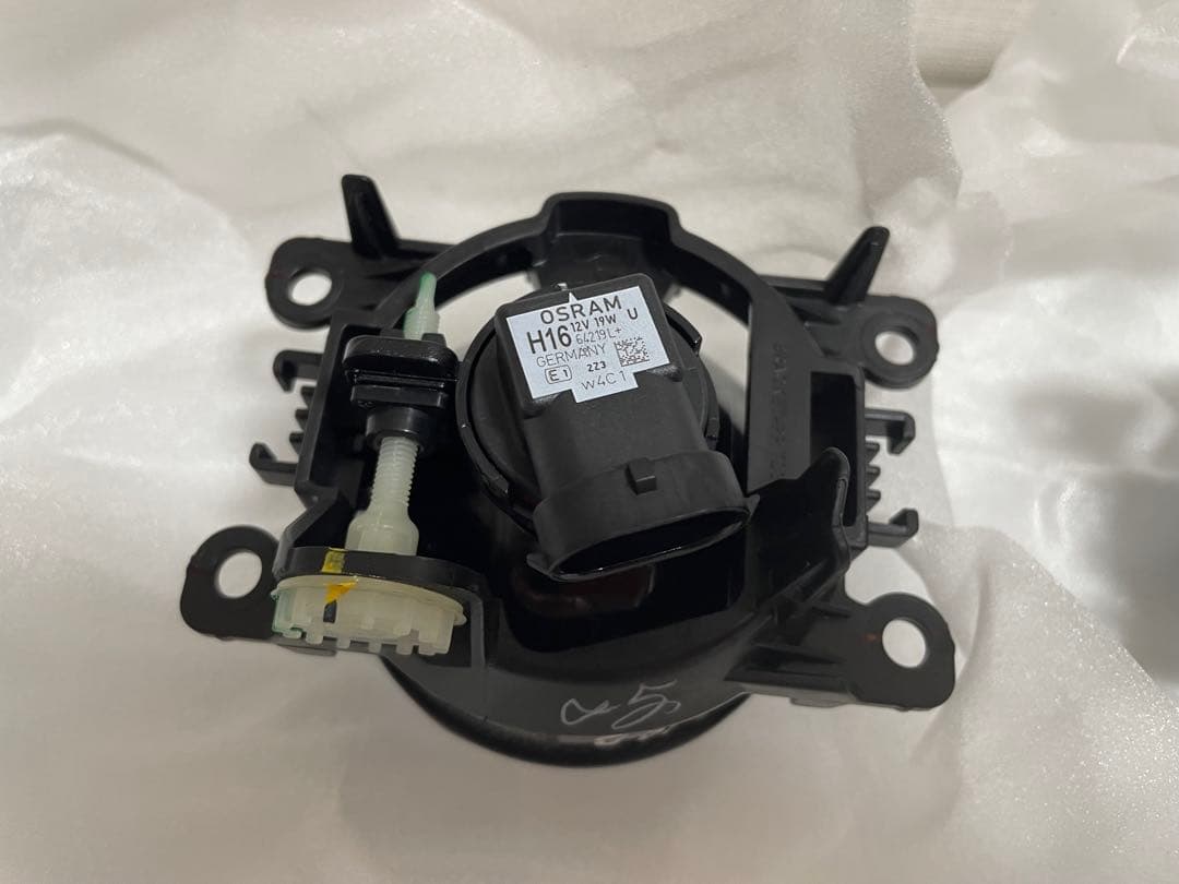 【ジムニーノマド新車外し】スズキ純正 フォグランプ 2個セット 丸型