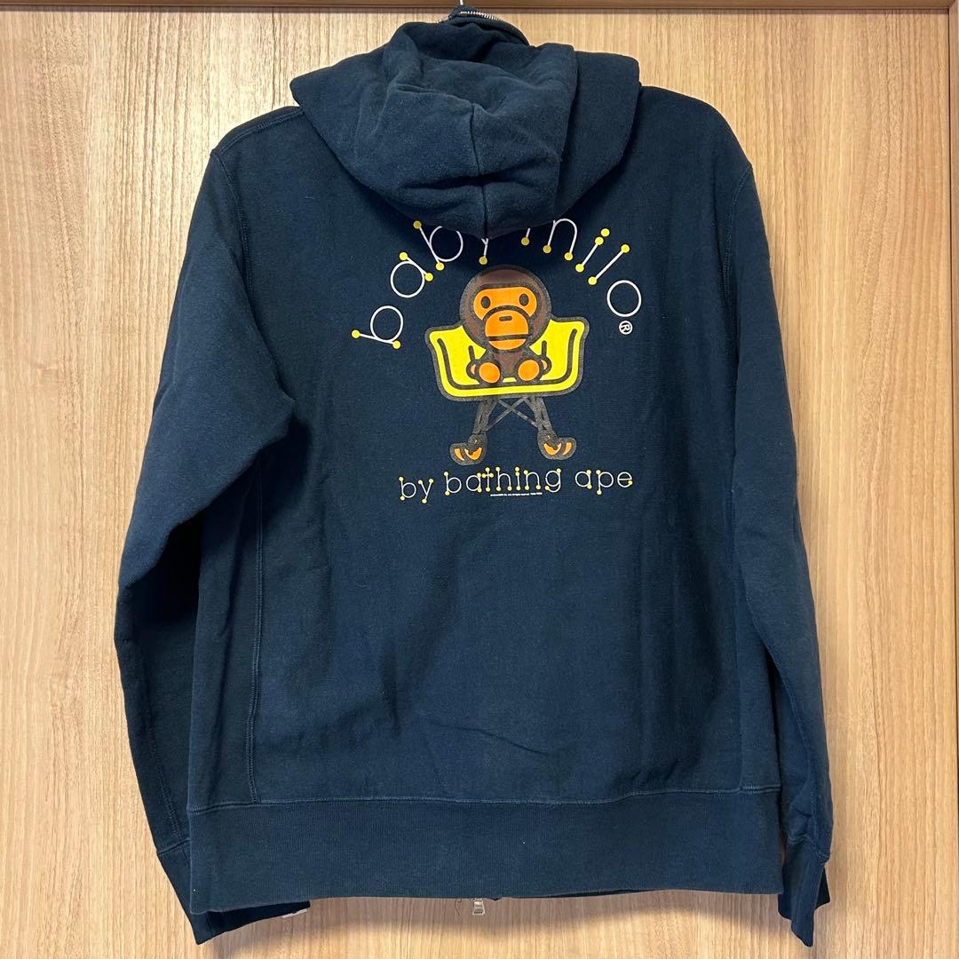 by bathing ape ネイビー パーカー