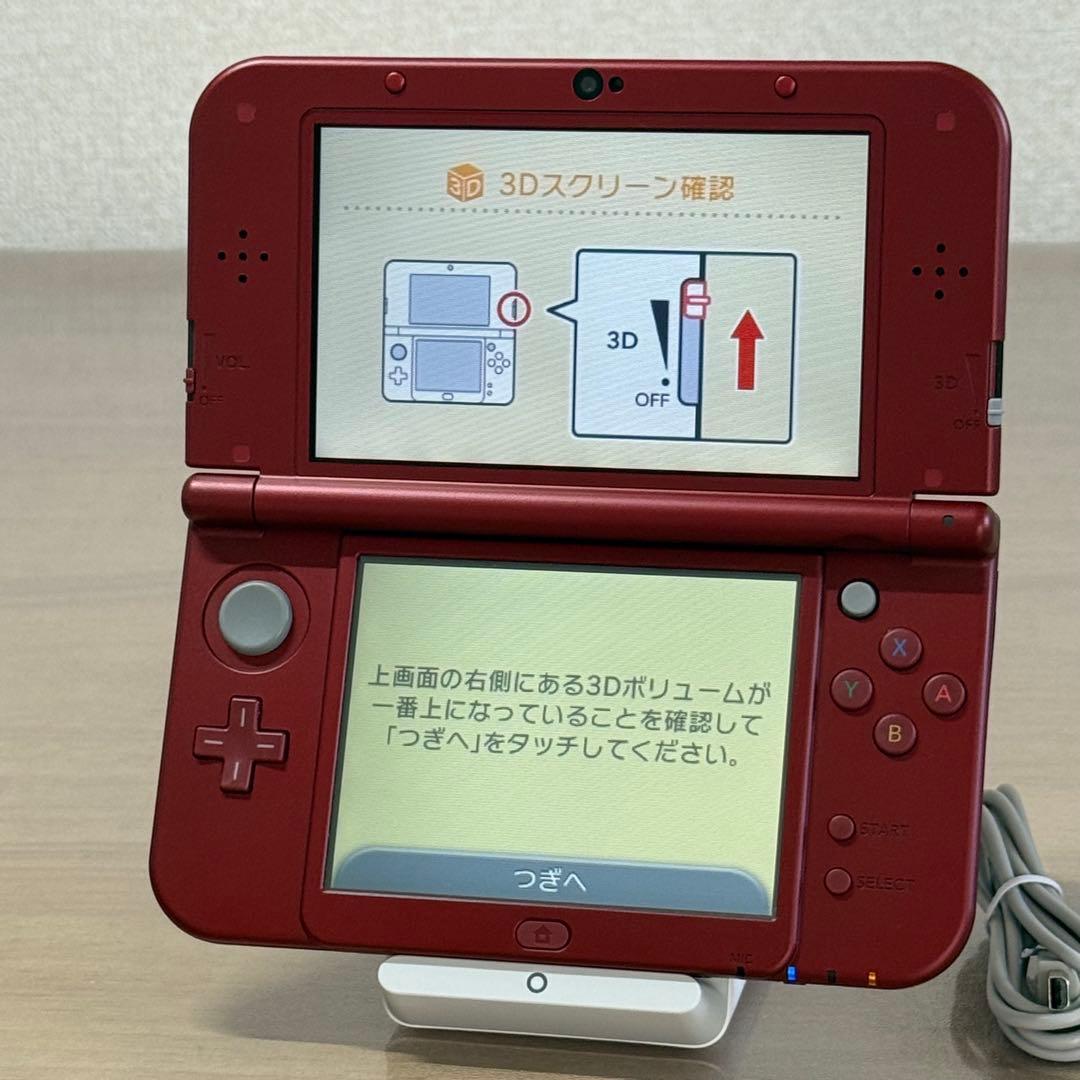 7-040【美品】Newニンテンドー3DS LL メタリックレッド 下IPS