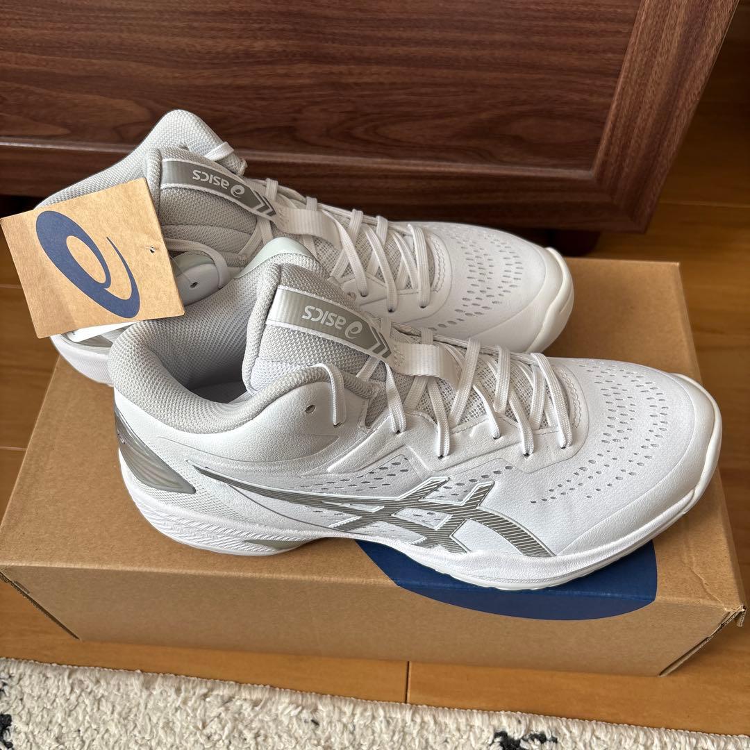 [新品未使用] asics バスケットボールシューズ ホワイト