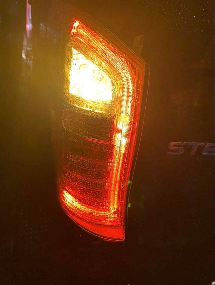 ホンダ　ステップワゴン　スパーダ RK5テールランプ　動作確認済み