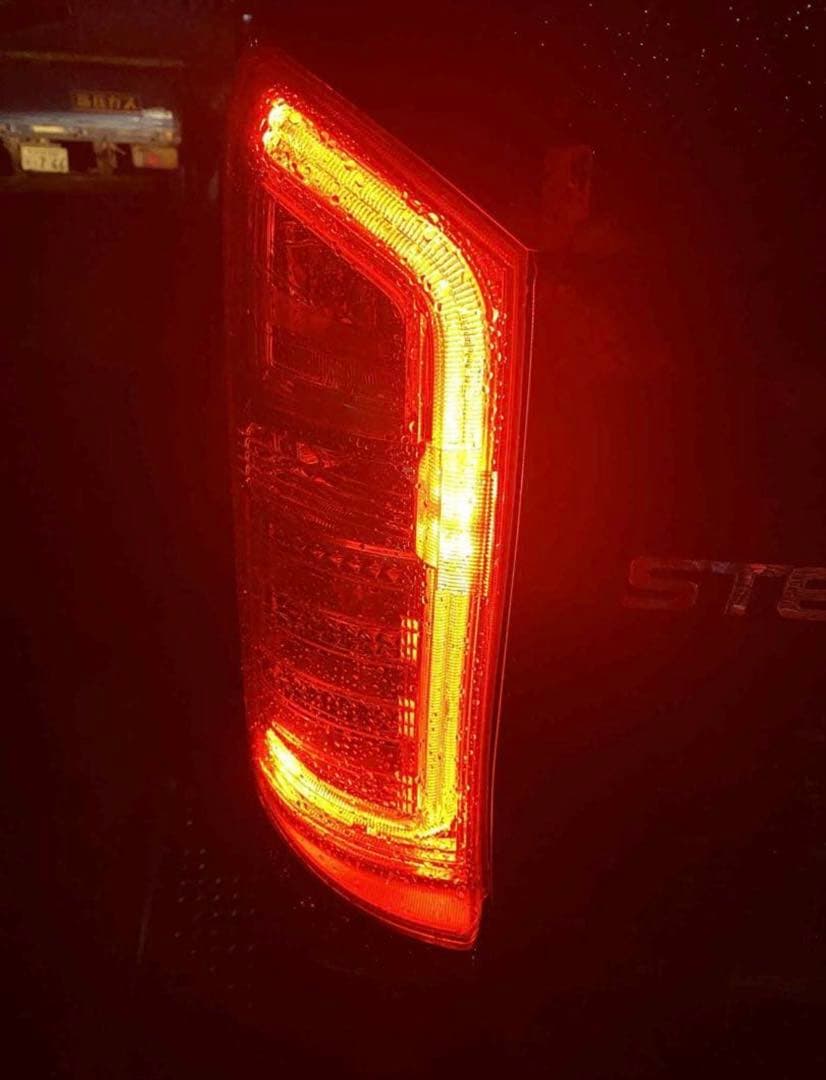 ホンダ　ステップワゴン　スパーダ RK5テールランプ　動作確認済み