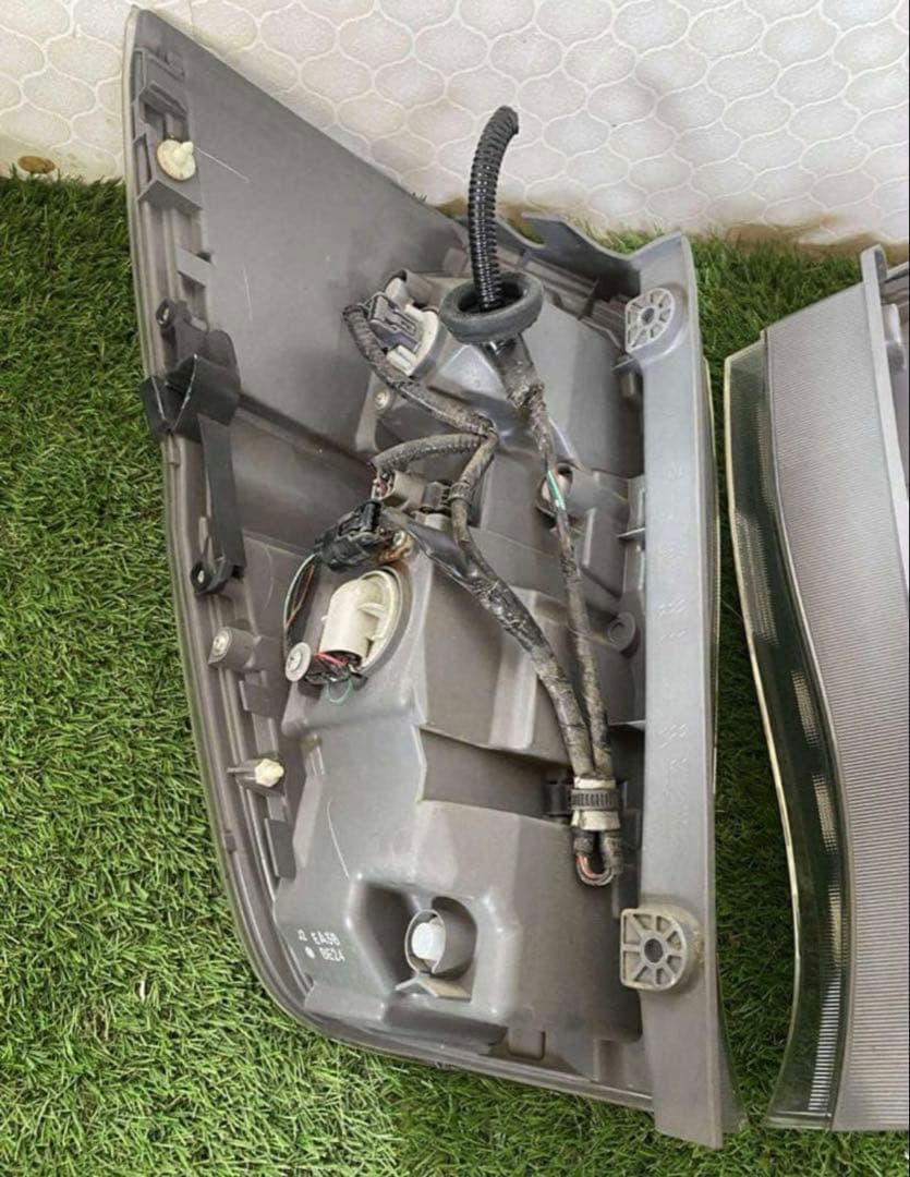 ホンダ　ステップワゴン　スパーダ RK5テールランプ　動作確認済み