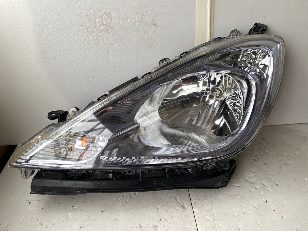 ホンダ フィット GE GP 純正ヘッドライト 左右セット ハロゲン HID
