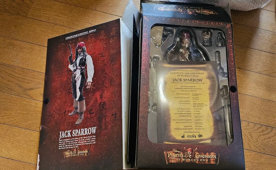 hottoys パイレーツオブカリビアン ワールドエンド ジャックスパロウ