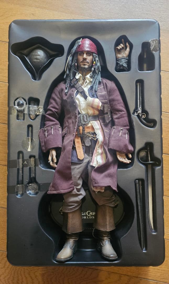 hottoys パイレーツオブカリビアン ワールドエンド ジャックスパロウ