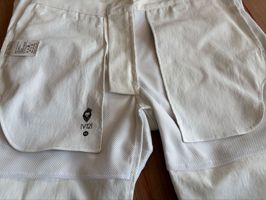 v12 ゴルフ　パンツ　新品　タグ付き　M