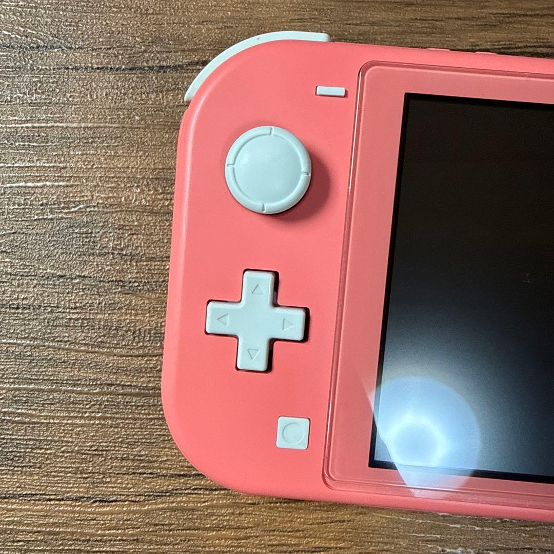 箱とアダプタ無しNintendo Switch Lite コーラルピンク