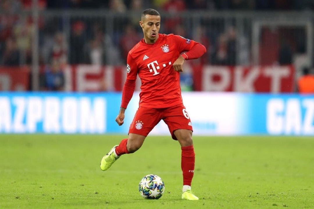 FC Bayern Munchen Thiago 6番 Oサイズ シャツ