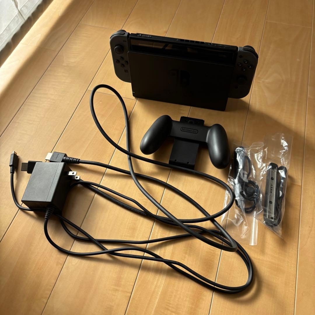 ✨美品　ニンテンドースイッチ　ブラック　Nintendo Switch 箱付き