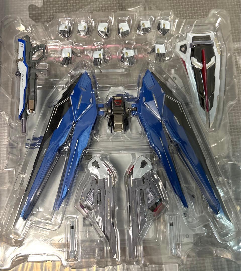 メタルビルド　フリーダムガンダム　concept2
