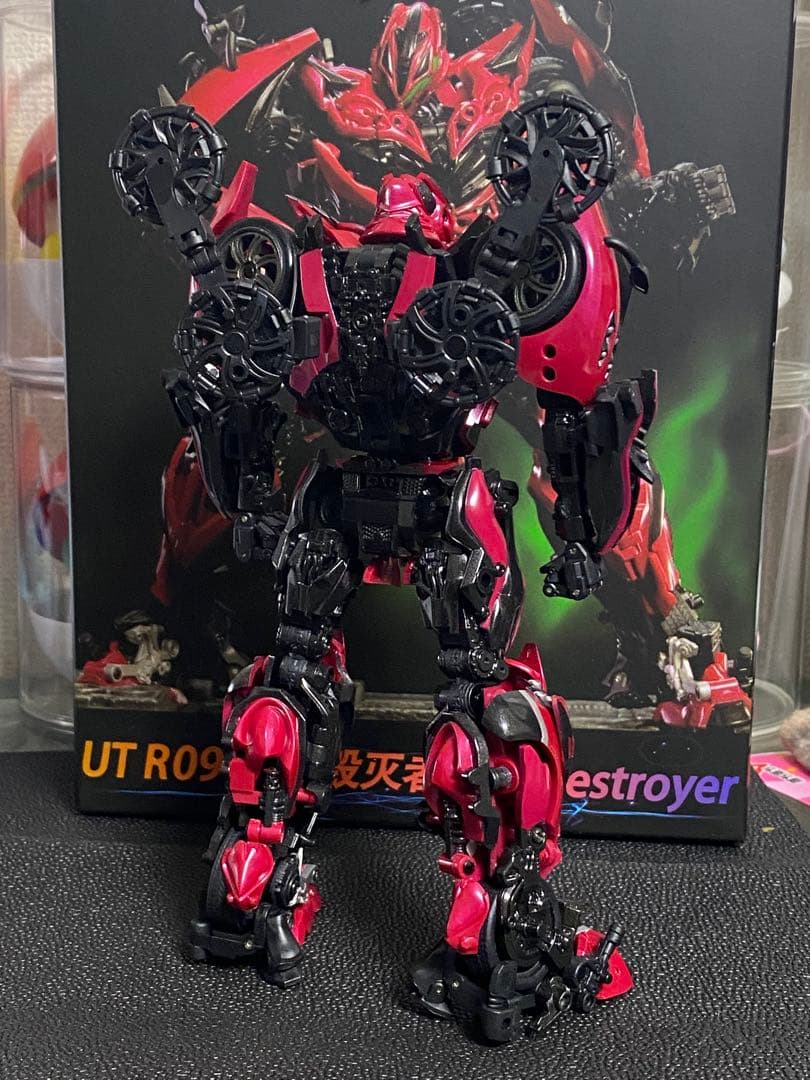 SF・ファンタジー・ホラー Unique Toys UT R-09 RED DESTROYER