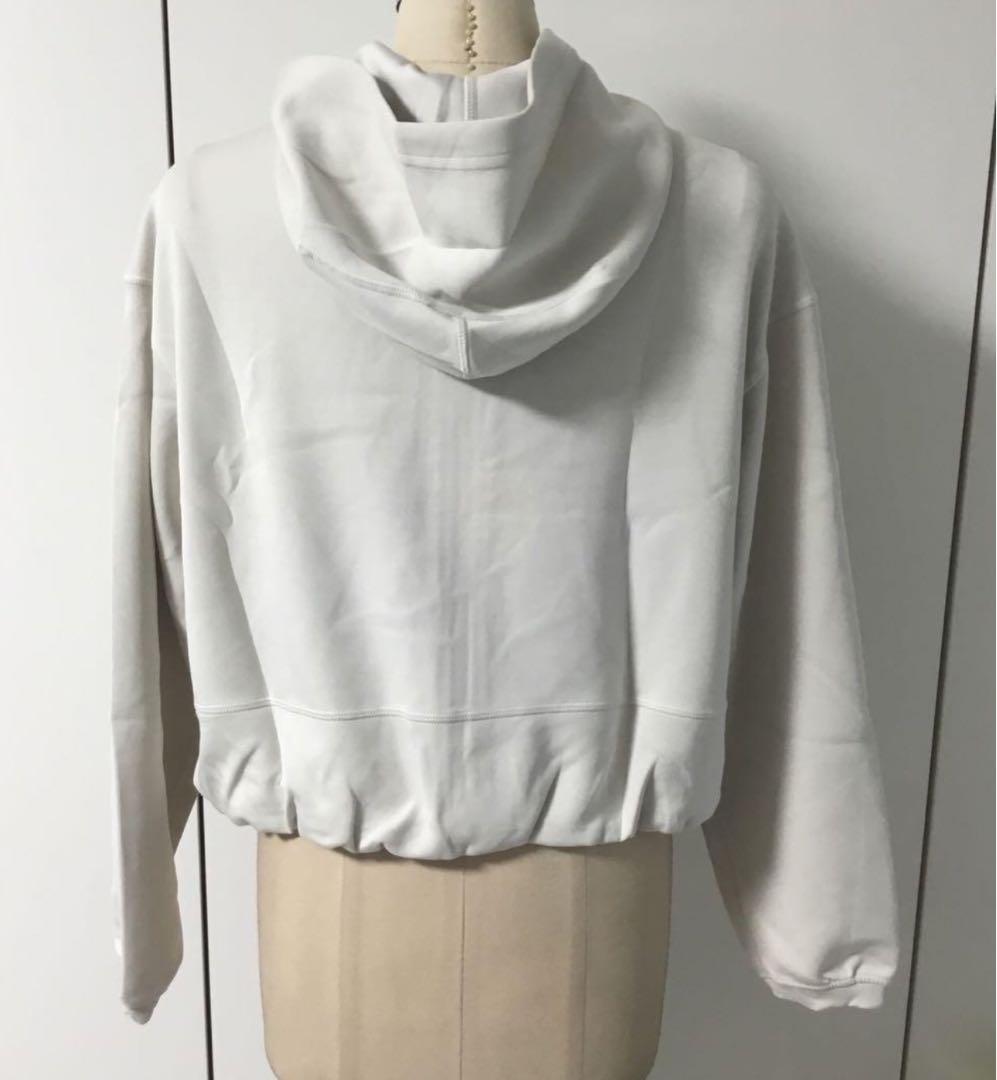 LULULEMON☆さサイズ　8ホワイト フルジップ パーカー