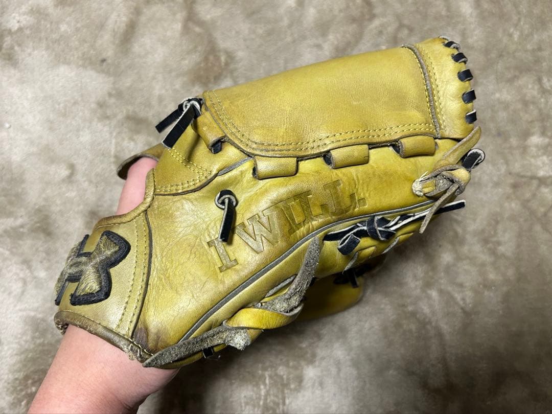 み*と様 Under Armour BBG0255 軟式グローブ
