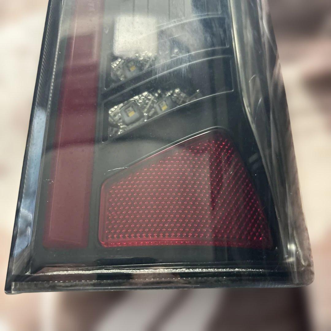 ookazu02 ハイエース　VLAND シーケンシャル　LEDテール