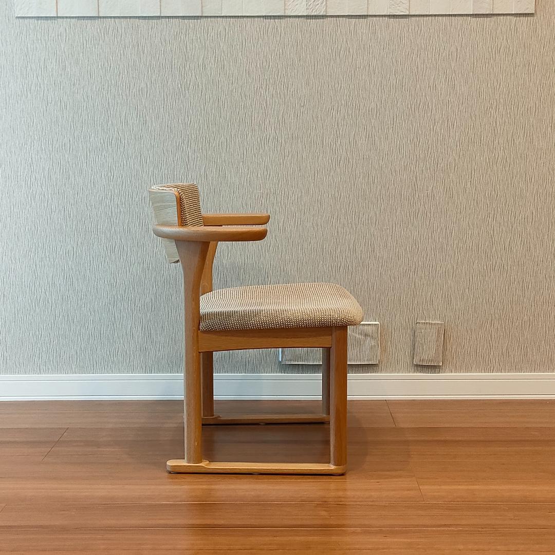 美品　INOUE Associates　アームチェア　中座椅子