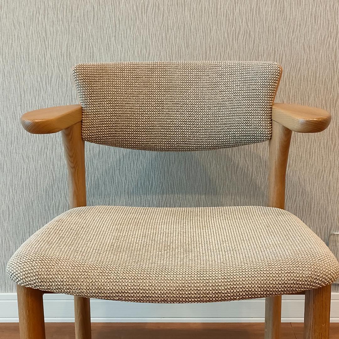 美品　INOUE Associates　アームチェア　中座椅子