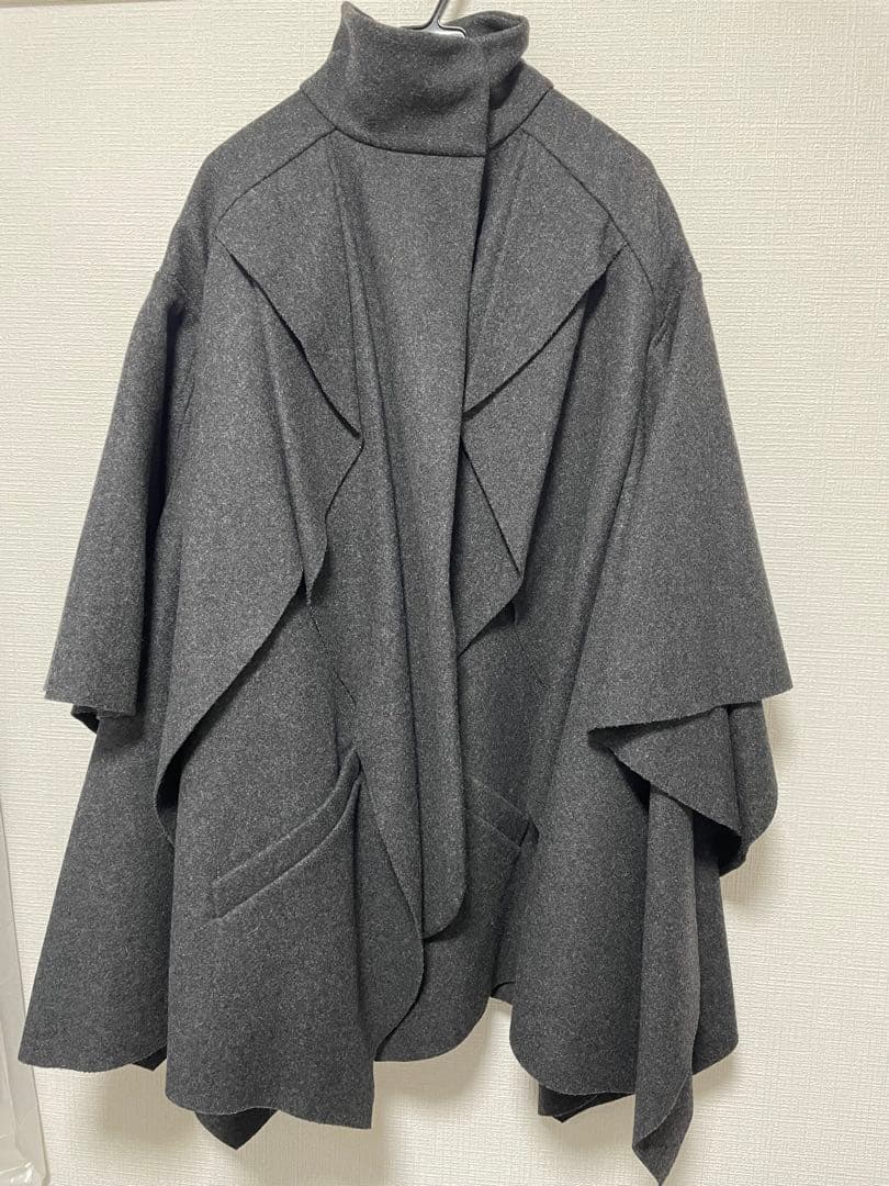 E*U様 vanessa bruno ウールコート　超美品　ケープ　ヴァネッサブ