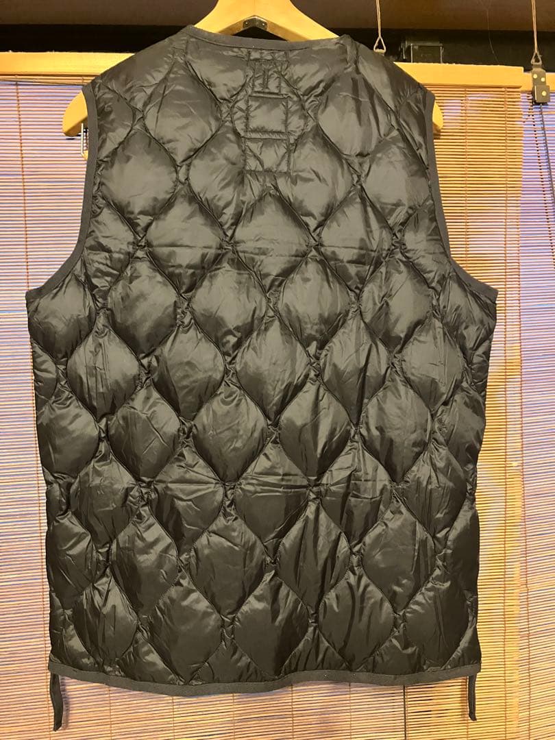 ジャケット・アウター TAION MILITARY V NECK W-ZIP DOWN VEST