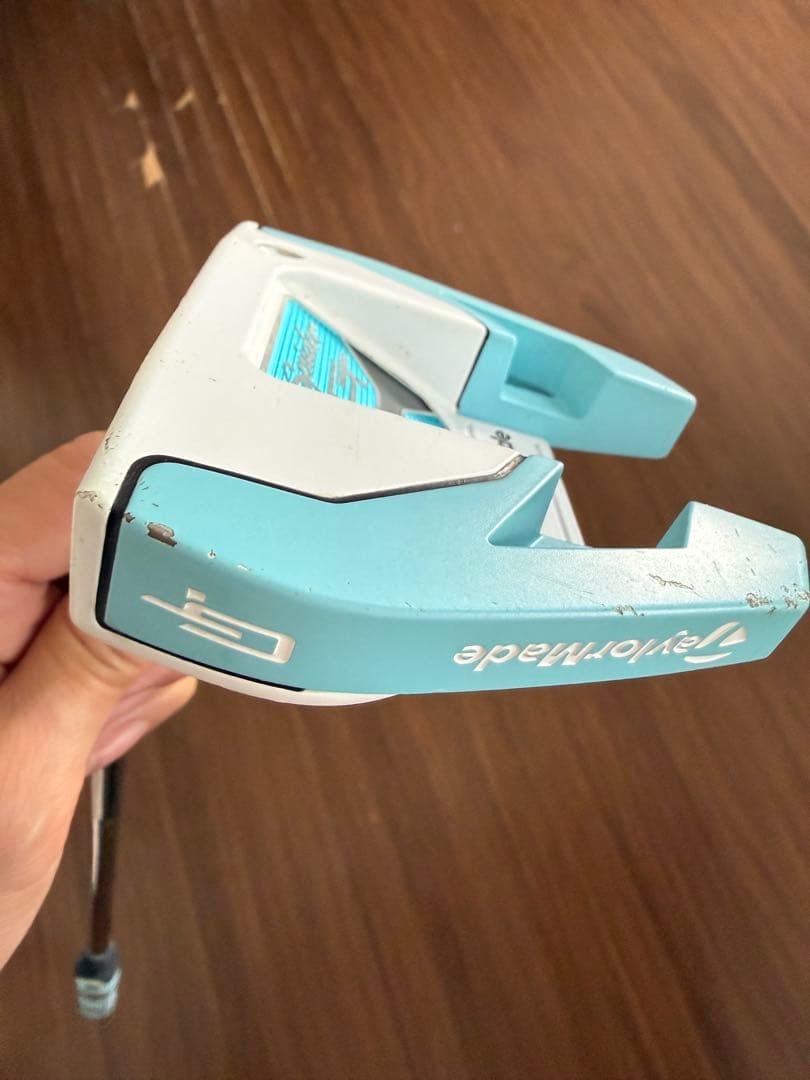 テーラーメイド　レディース　スパイダーパター33インチ