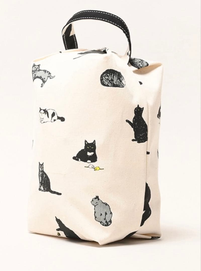 TEMBEA CAT柄 ポーチ（GARMENT BAG SMALL) タグ付き