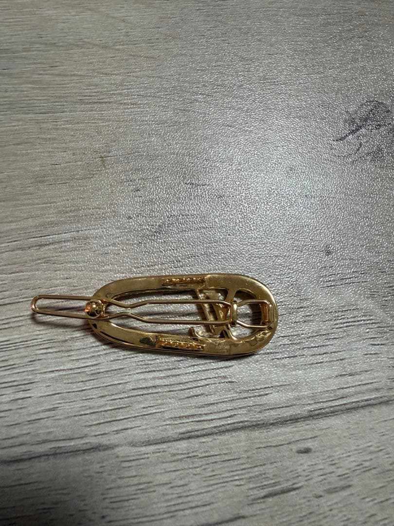 美品 箱付きルイ・ヴィトンヘアクリップバレッタ・マイLV チェーン即購入⭕️
