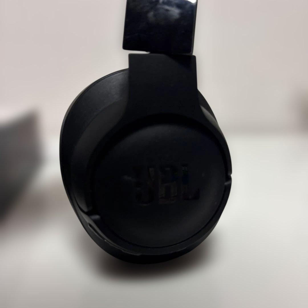 ヘッドホン TUNE770NC