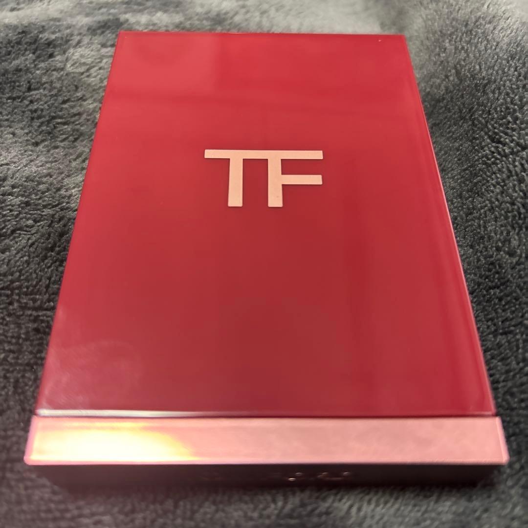 TOM FORD アイカラークォード　01RE ローズエクスポーズド