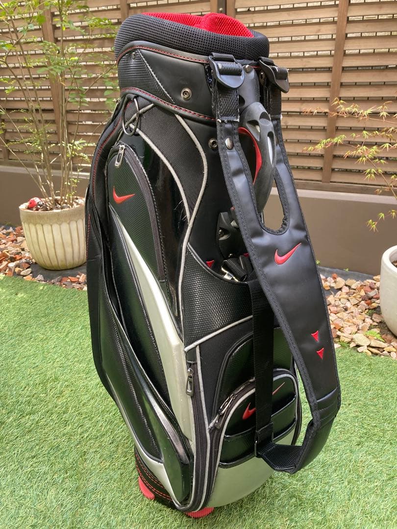 ナイキゴルフ　アスレチックシリーズ　キャディーバック　NIKEGOLF