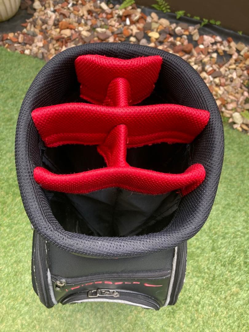 ナイキゴルフ　アスレチックシリーズ　キャディーバック　NIKEGOLF