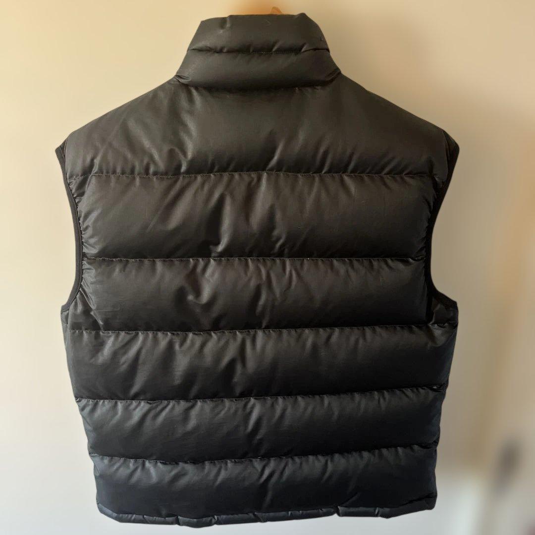 patagonia メンズ M ブラック ダウンベスト