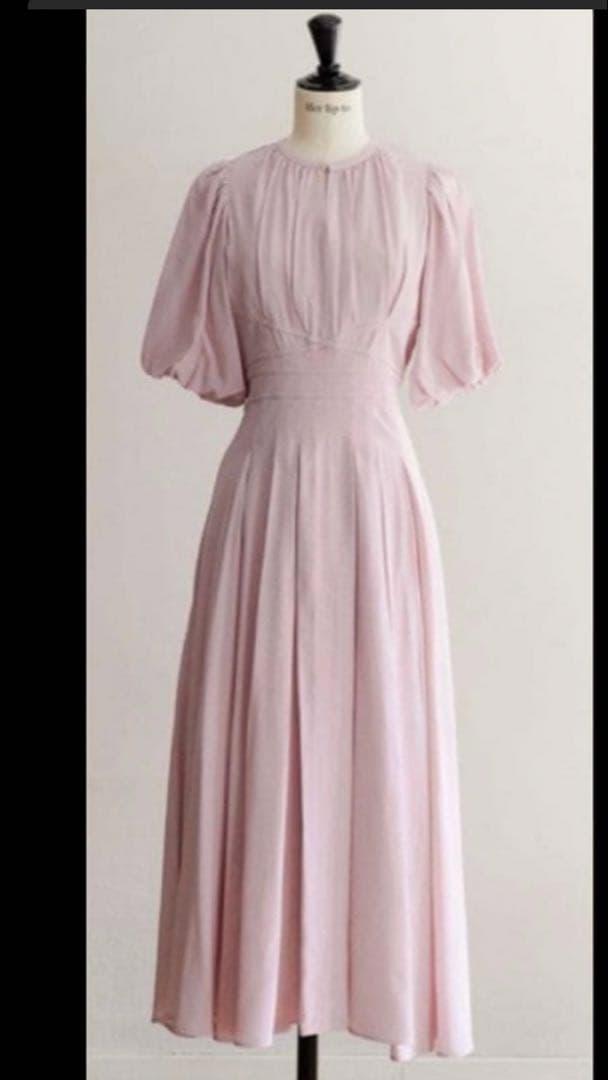 お値下げ中Herlipto Fountain Lace Up Bow Dress
