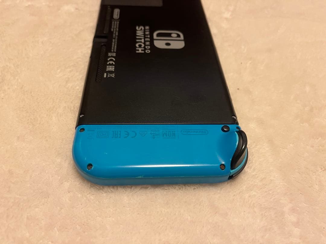 Nintendo Switch 本体 青/赤ジョイコン