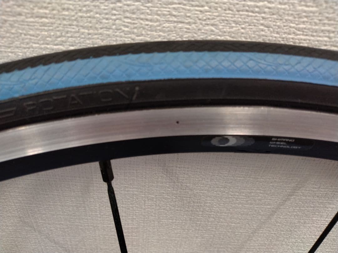 シマノWH-RS21 Vittoria Rubino付き