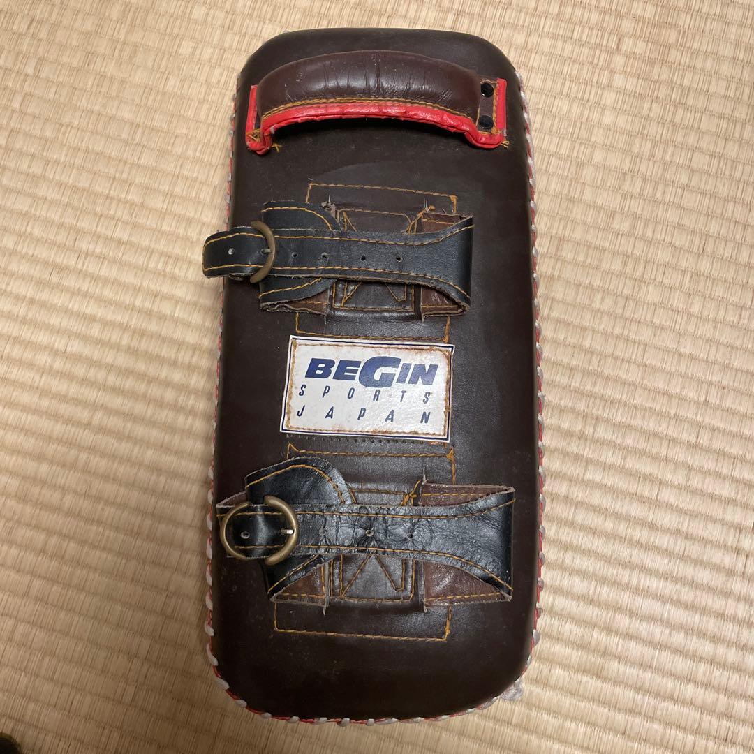BEGIN SPORTSビギニンスポーツ　キックミット　片方