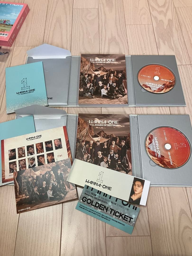 Wanna One CDアルバムセットと特典