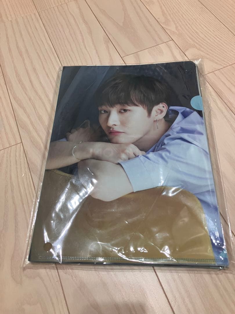 Wanna One CDアルバムセットと特典
