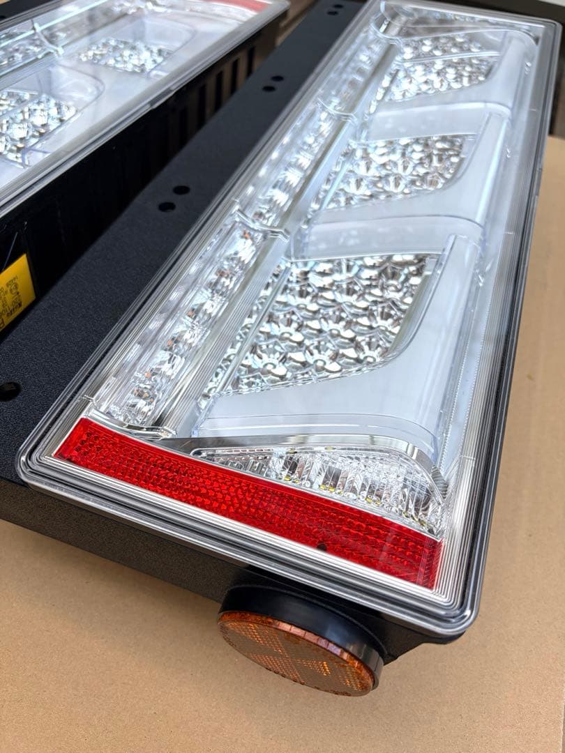 美品 小糸製作所 オールLED リアコンビネーションランプ シーケンシャル 左右