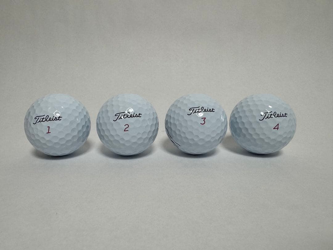 タイトリストPRO V1X AIM Enhanced 数量限定新品1ダース