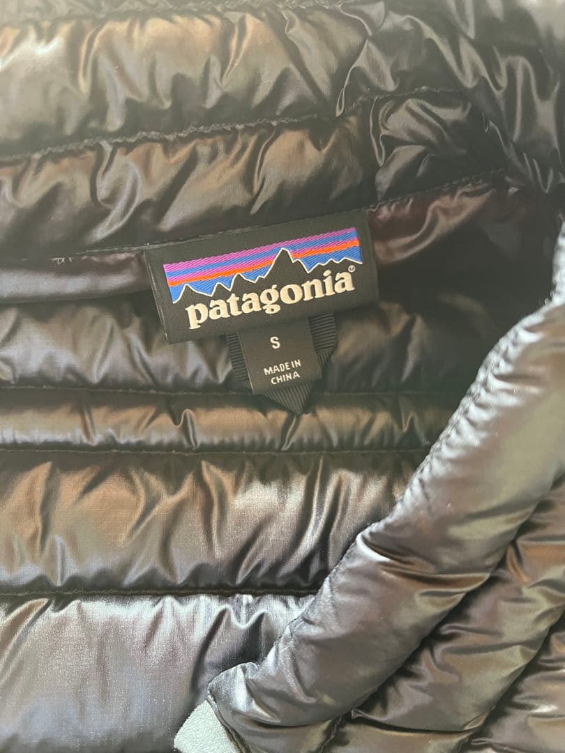 patagonia ブラック ダウンベスト S