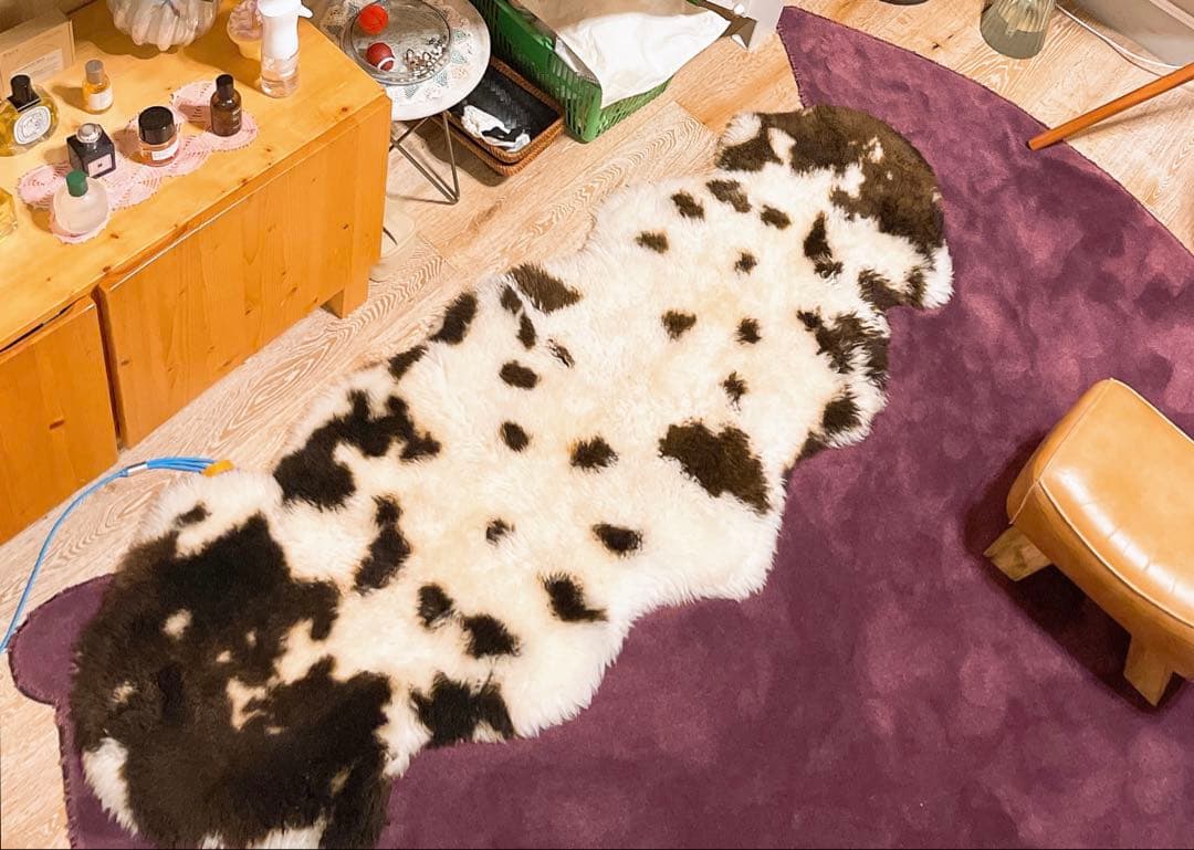 月型紫色ラグ イタリア製　猫型