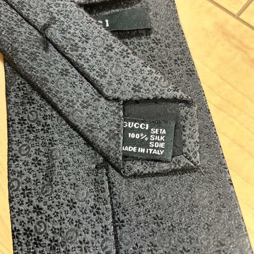 GUCCI グッチ　ネクタイ　黒　ブラック　GG柄　GGマーク　美品⭐︎