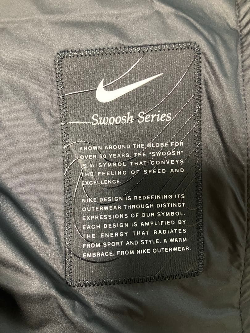 Nike ブラック ダウンベスト