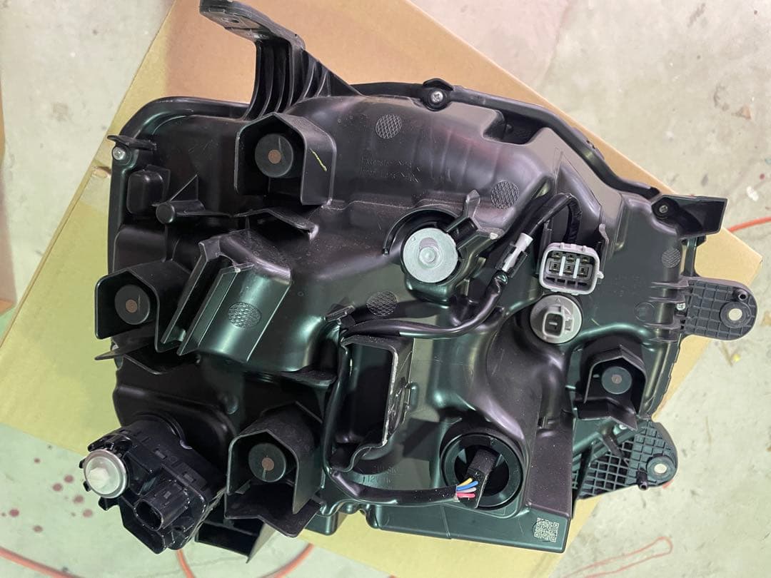 スペーシア　MK94S MK54S 現行LEDヘッドライト　左　良品