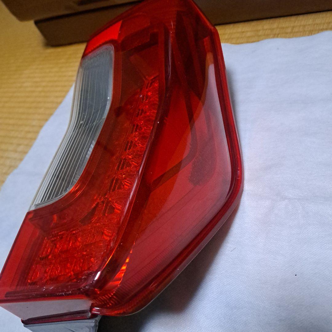 ダイハツ★タント★タントカスタム★LA600S★LEDテールランプ★左側★良品