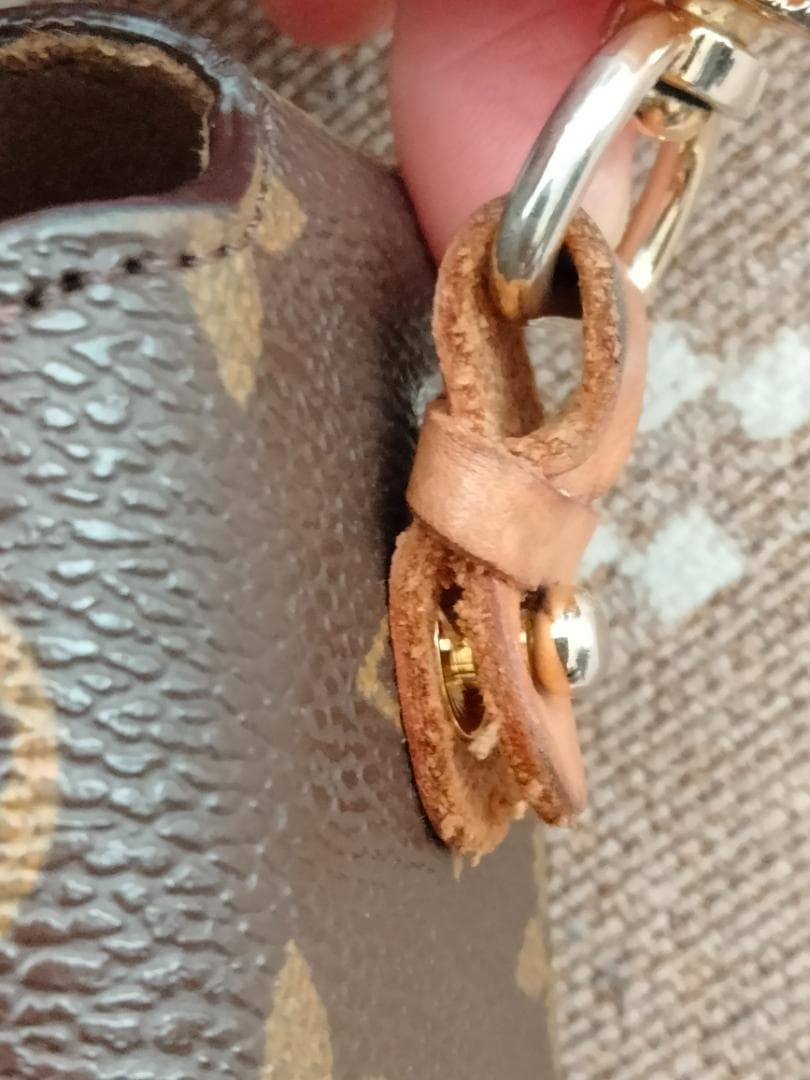 Louis Vuitton ヴィトン キーケース 携帯ケース 電子タバコ 小物