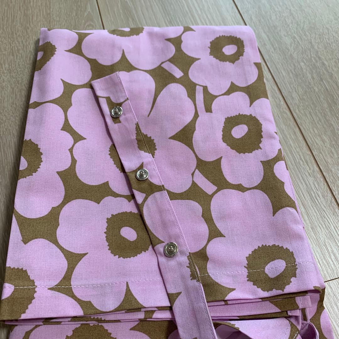 【新品】日本限定✨マリメッコ✨marimekko エプロン　ウニッコ❣️タグ付き