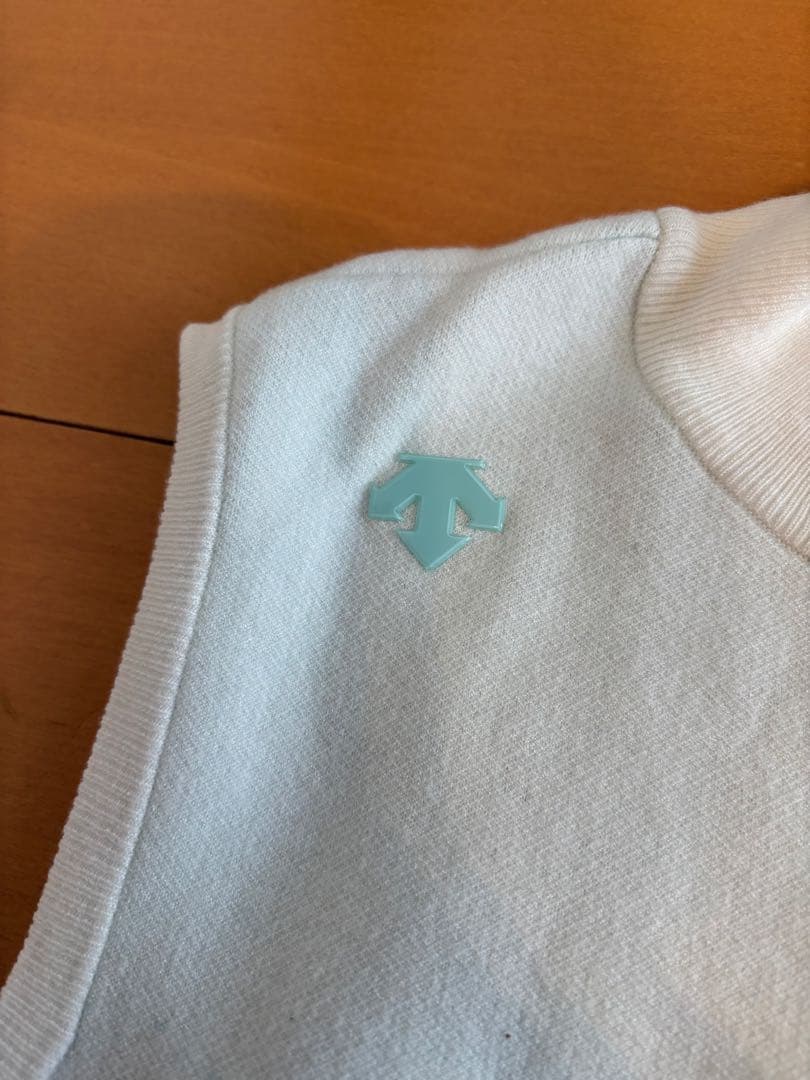 美品‼️DESCENT GOLF ノースリーブ　セーター　M